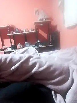 luuiss12 online show from 02-11-26, 06:51