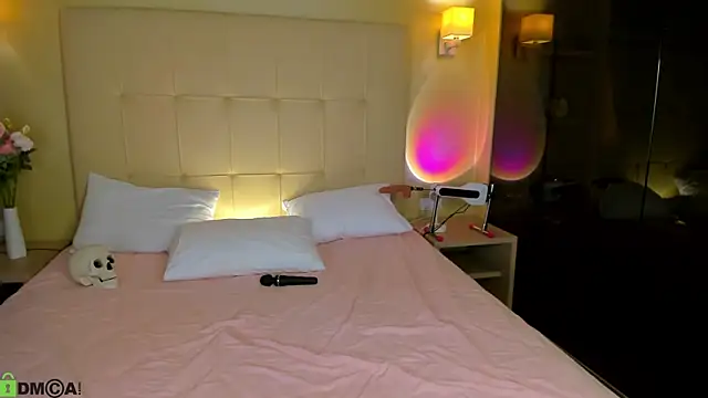 Sowetly online show from 10-22-25, 01:17