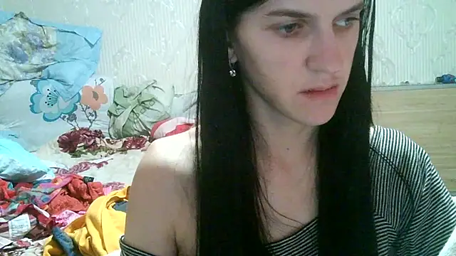 Snapshot of Casey_Jeannie chatting on 04-21-26, 04:34 Casey Jeannie online show from 04-21-26, 04:34