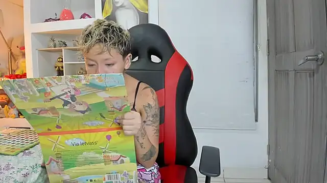 angels petite  online show from 09-28-25, 02:39