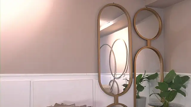 Snapshot of Susan_wall chatting on 06-12-26, 01:21 Susan wall online show from 06-12-26, 01:21
