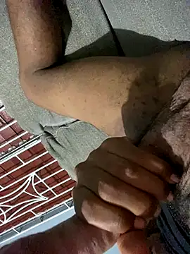 Snapshot of simp699999 chatting on 10-05-25, 09:18 simp699999 online show from 10-05-25, 09:18