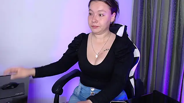 Snapshot of mariaana__222 chatting on 10-02-25, 04:19 mariaana 222 online show from 10-02-25, 04:19