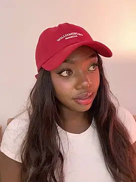 alissradiante1 online show from 11-30-25, 03:54