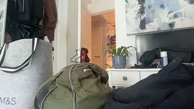 CloudyMuscleBeefy online show from 04-02-26, 11:52