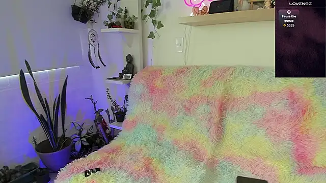 sarahminage  online show from 02-12-26, 06:03