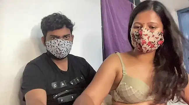 Snapshot of Tamil_india_couples_ chatting on 03-22-25, 07:53 Tamil india couples online show from 03-22-25, 07:53