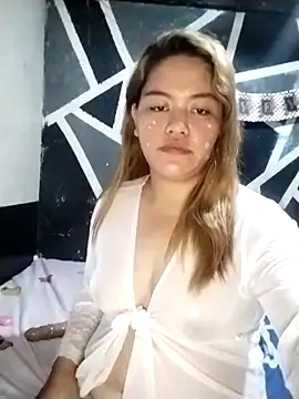 Pinaymiccah26 online show from 12-22-25, 02:25