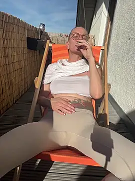 Snapshot of LucyLingerie78 chatting on 02-26-26, 01:10 LucyLingerie78 online show from 02-26-26, 01:10