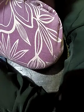 sex yboy00 online show from 10-29-25, 05:25