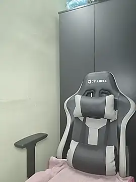 Isha Sax online show from 02-03-26, 12:54