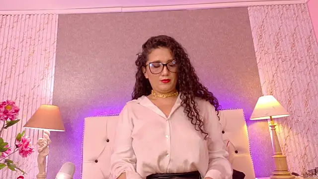 Dakota Rainbow22 online show from 02-11-26, 05:07