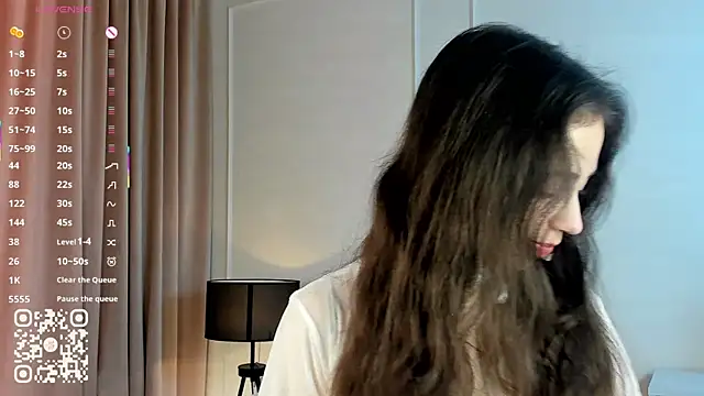 Snapshot of JulianaChapel chatting on 09-26-25, 08:07 JulianaChapel online show from 09-26-25, 08:07