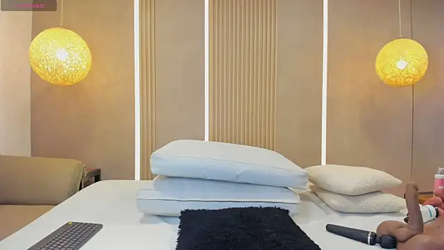 Antonella west online show from 12-20-25, 09:16