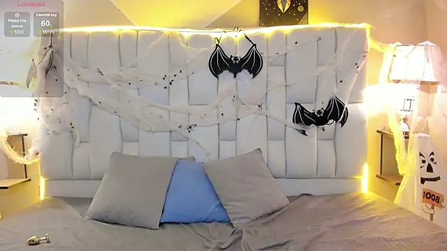 Amandacooper2 online show from 10-28-25, 04:38