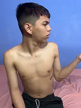 Snapshot of Baby_boy14 chatting on 07-15-26, 01:22 Baby boy14 online show from 07-15-26, 01:22