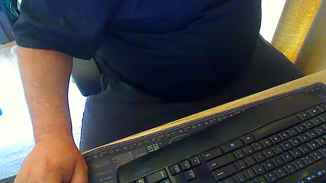 latexsub75 online show from 02-10-26, 10:14