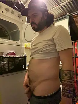 Snapshot of uto857 chatting on 10-09-25, 01:36 uto857 online show from 10-09-25, 01:36