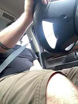 Snapshot of uto857 chatting on 10-16-25, 01:01 uto857 online show from 10-16-25, 01:01