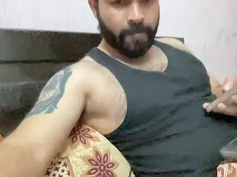 Snapshot of Sandy_Daddy chatting on 09-12-25, 08:53 Sandy Daddy online show from 09-12-25, 08:53