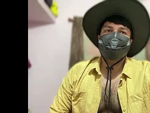 Snapshot of Sandy_Daddy chatting on 02-07-26, 06:44 Sandy Daddy online show from 02-07-26, 06:44