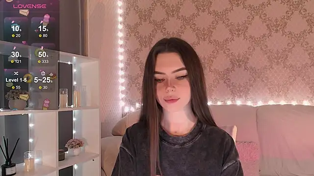 HolyMiax online show from 12-18-25, 03:45