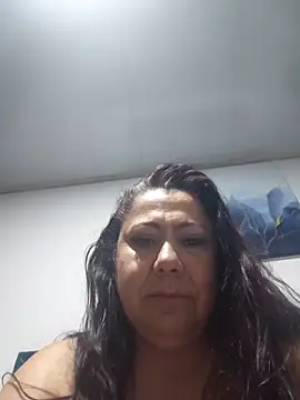Snapshot of EmmaJhomson chatting on 04-19-26, 08:24 EmmaJhomson online show from 04-19-26, 08:24