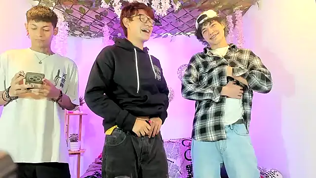 Bastian boyshot77 online show from 01-12-26, 07:19