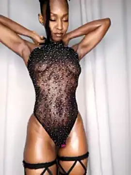 Snapshot of chocolatehotwife chatting on 06-05-26, 11:54 chocolatehotwife online show from 06-05-26, 11:54