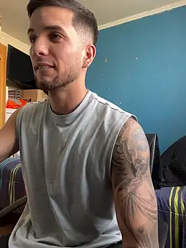 Snapshot of MRmusculo20 chatting on 03-15-26, 08:04 MRmusculo20 online show from 03-15-26, 08:04