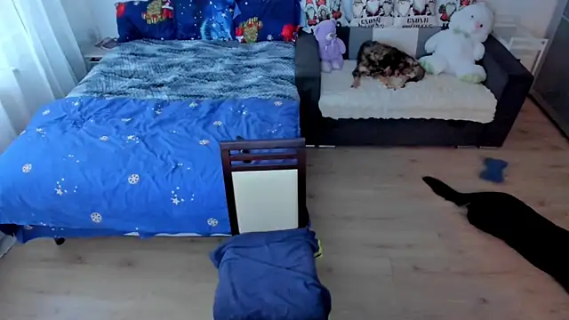 Squirt Kimm online show from 11-30-25, 12:20