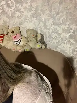 hotsteacher online show from 02-23-26, 03:26