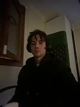 Snapshot of AngelJoven chatting on 09-24-25, 05:05 AngelJoven online show from 09-24-25, 05:05