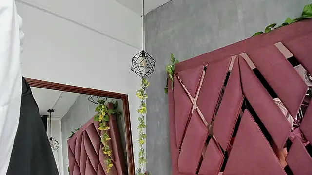 viollettaa  online show from 03-02-26, 06:48