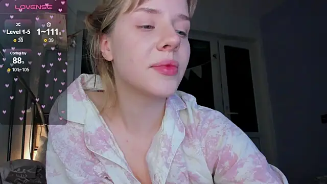 Snapshot of _CuteAsFuck_ chatting on 02-12-26, 07:31 CuteAsFuck online show from 02-12-26, 07:31