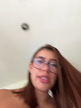 sara calderon online show from 04-10-26, 01:38