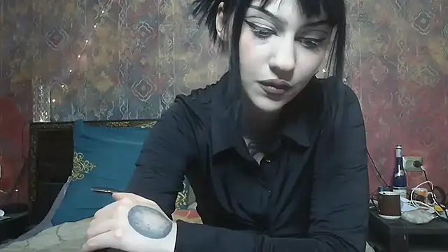 Susie su online show from 11-23-25, 03:01