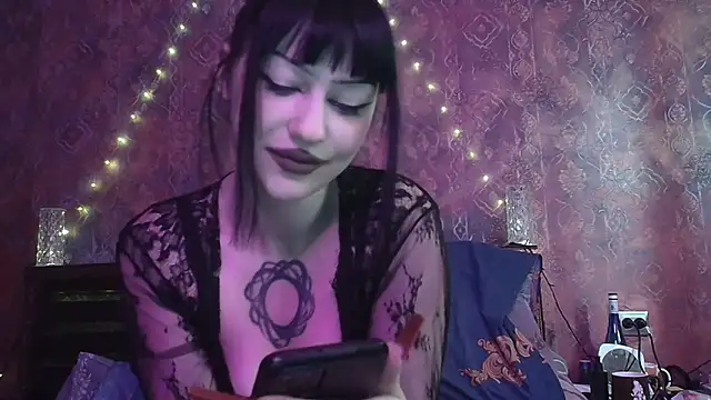 Susie su online show from 12-05-25, 10:24