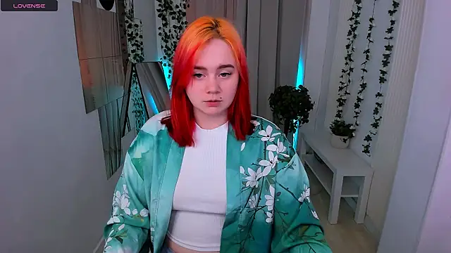 lunaalli online show from 04-10-26, 09:19