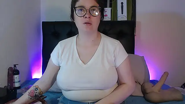 KrystalAdams online show from 07-10-26, 12:52