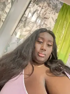 Snapshot of desirewilliam chatting on 06-16-26, 01:36 desirewilliam online show from 06-16-26, 01:36