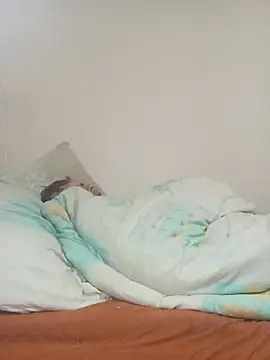 Snapshot of saladinbakiz chatting on 11-04-25, 01:05 saladinbakiz online show from 11-04-25, 01:05