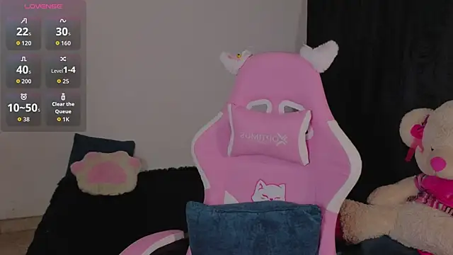 Gaby  Howards online show from 11-22-25, 07:02