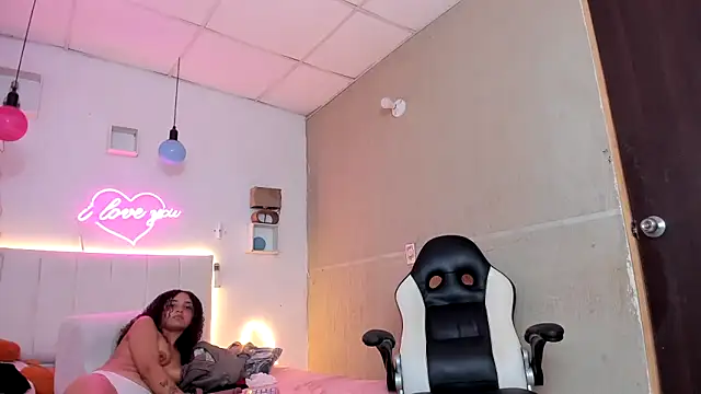 Andre lezcano online show from 09-23-25, 08:12