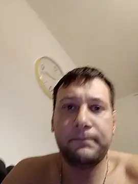 Snapshot of Alessio1987 chatting on 02-04-26, 07:42 Alessio1987 online show from 02-04-26, 07:42