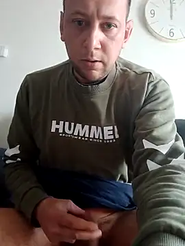 Snapshot of Alessio1987 chatting on 02-28-26, 11:00 Alessio1987 online show from 02-28-26, 11:00