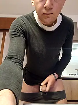 Alessio1987 online show from 03-29-26, 04:01