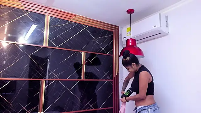 HannyThompson online show from 09-11-25, 12:27