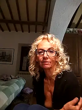 clarabell4 online show from 10-17-25, 07:05