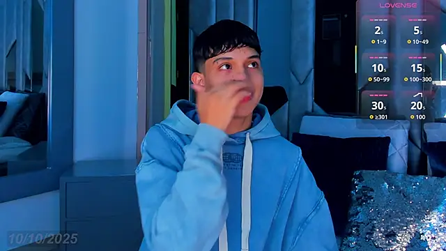 Sebax Young online show from 10-10-25, 04:33